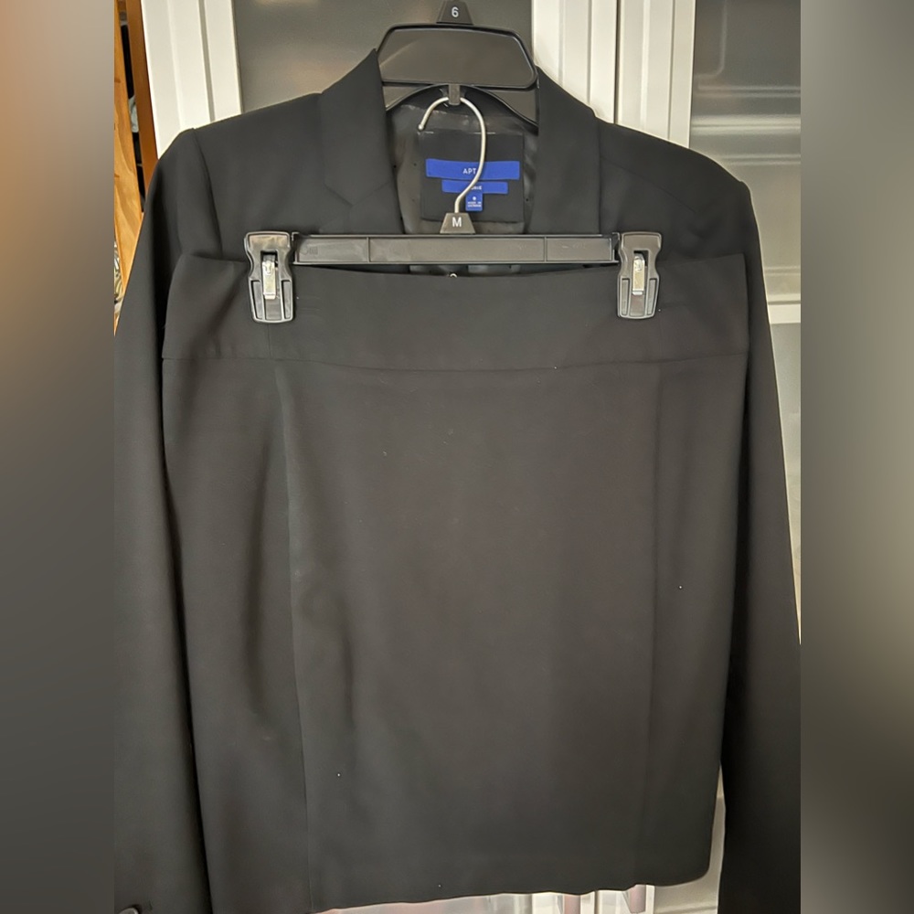 Apt 9 skirt suit
